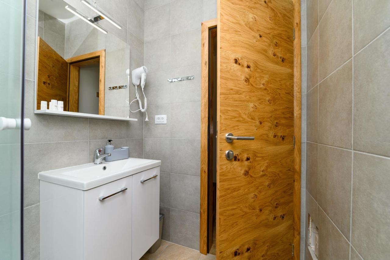 Rooms Forever Miholascica Экстерьер фото